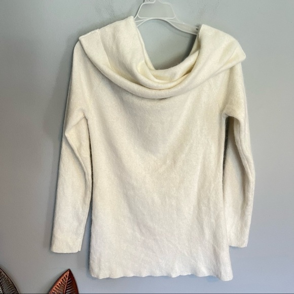 Alex Marie Turtle Neck Nylon Rabbit Hair Sweater - Picture 2 of 8